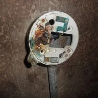 画像1444：避難器具避難ハッチ交換後