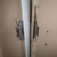 画像1562：避難器具避難ハッチ交換後