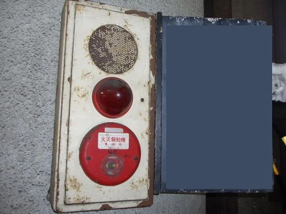 画像1568：避難器具避難ハッチ交換後
